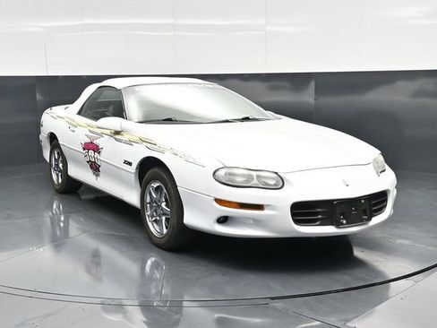 Used 1999 Chevrolet Camaro Z28 RWD image 4