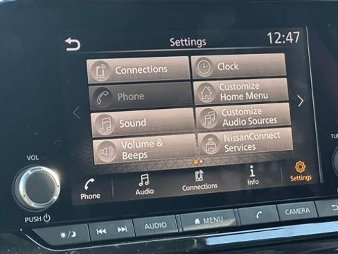 New 2025 Nissan Pathfinder SV image 41