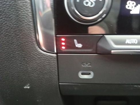 Used 2023 Chevrolet Tahoe Premier image 22