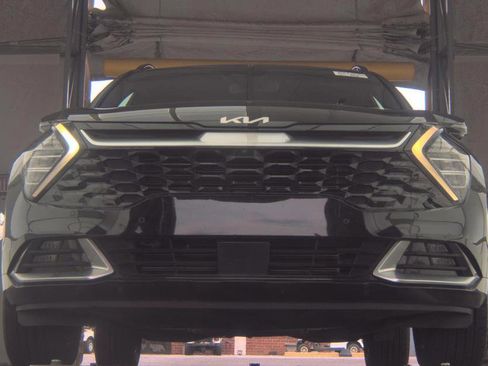 Used 2023 Kia Sportage SX FWD image 3