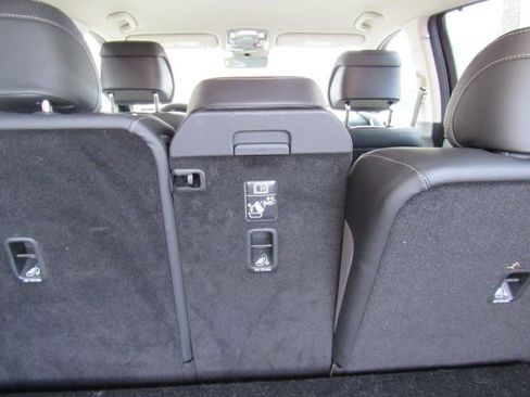 Used 2024 Genesis GV80 2.5T image 23