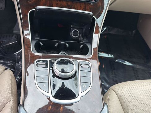 Used 2017 Mercedes-Benz GLC 300 4MATIC image 14