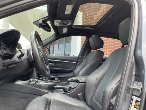 Used 2017 BMW 330i Sedan w/ Premium Package RWD image 14