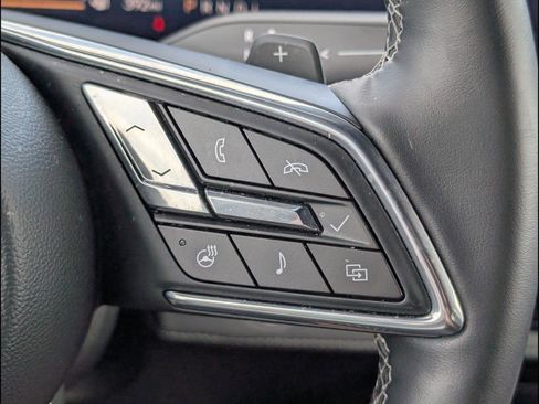 Used 2025 Buick Enclave Preferred FWD image 17