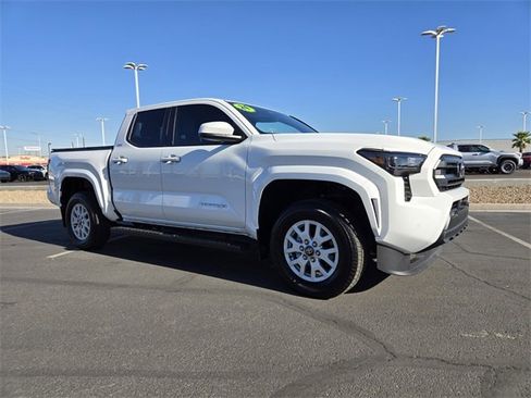Certified 2024 Toyota Tacoma SR5 image 2