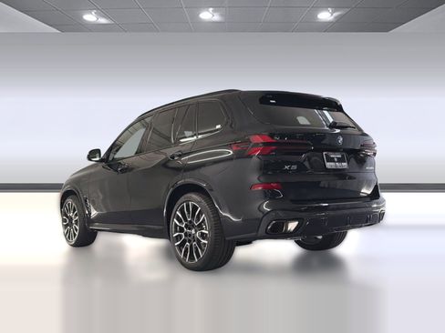 New 2026 BMW X5 xDrive50e w/ M Sport Package image 3