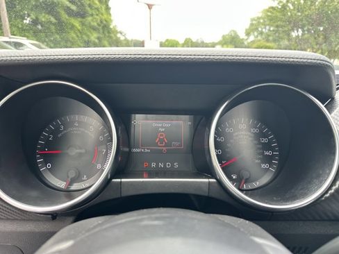 Used 2020 Ford Mustang Coupe RWD image 28
