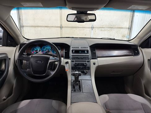 Used 2010 Ford Taurus SEL image 24