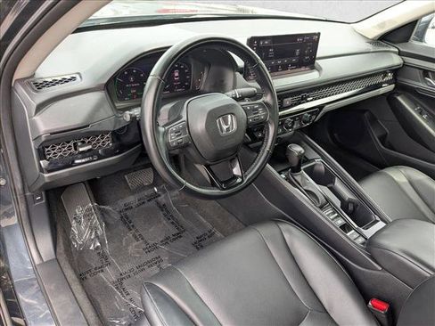 Used 2023 Honda Accord EX-L image 10