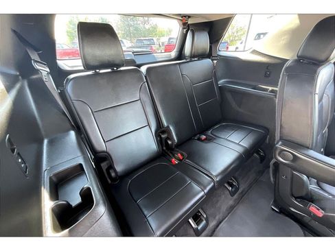 Used 2019 Chevrolet Traverse LT w/ LPO, Blackout Package image 27