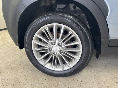 Used 2019 Hyundai Kona SEL AWD/4WD image 9
