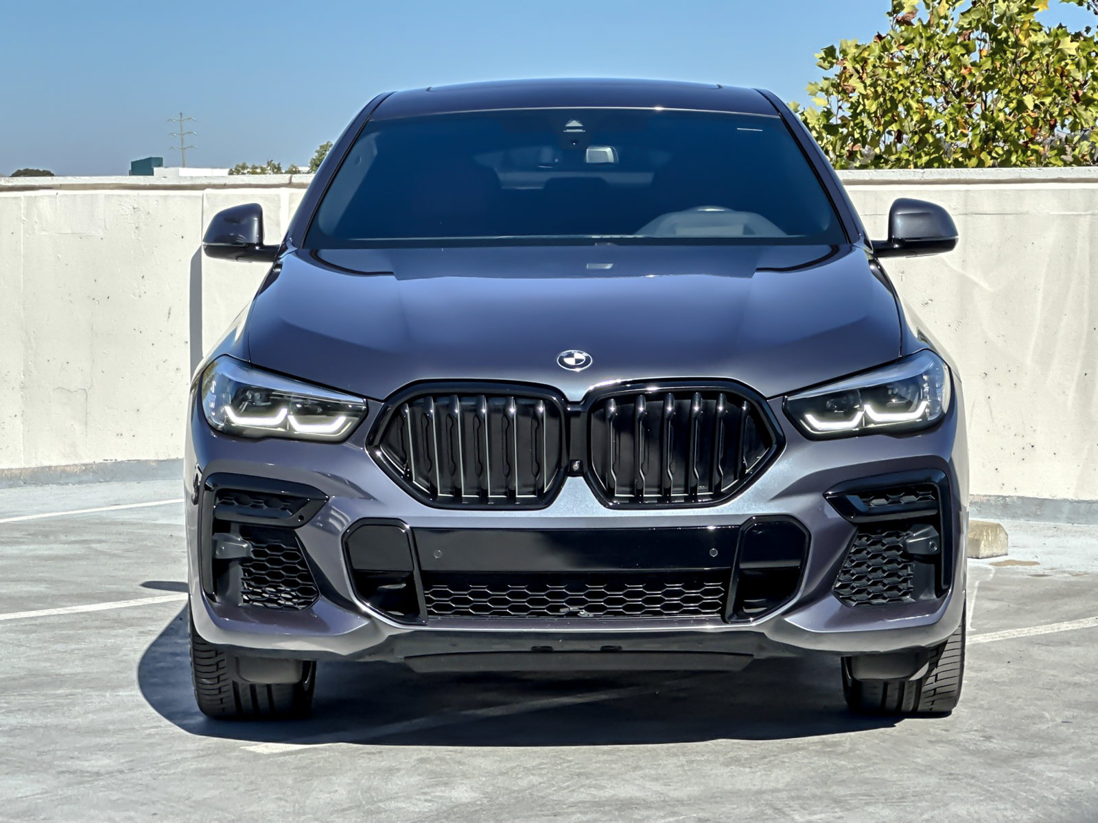 Used 2022 BMW X6 M50i w/ Premium Package AWD/4WD image 12