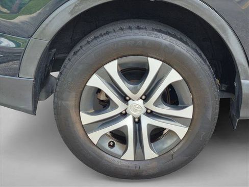 Used 2018 Toyota RAV4 LE FWD image 22