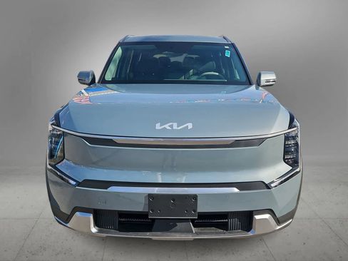 Used 2024 Kia EV9 Wind image 4