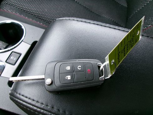 Used 2017 Chevrolet Equinox LT w/ Convenience Package image 21