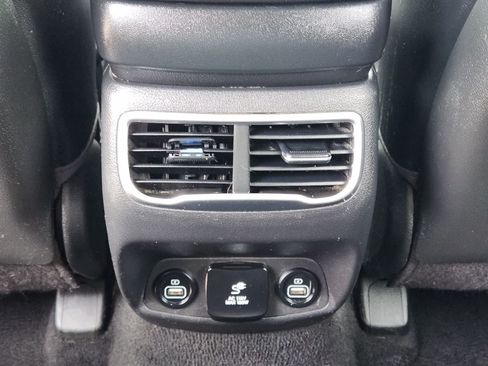 Used 2022 Hyundai Santa Fe Limited FWD image 30