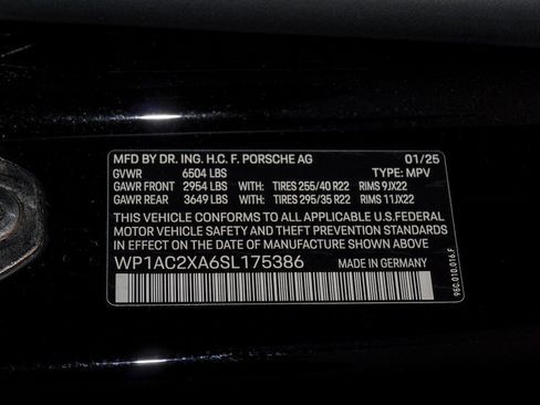 Certified 2025 Porsche Macan Turbo Electric image 31