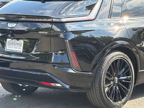 Used 2024 Cadillac Lyriq Sport RWD image 5