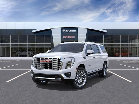 New 2026 GMC Yukon XL Denali w/ Denali Reserve Package AWD/4WD image 8