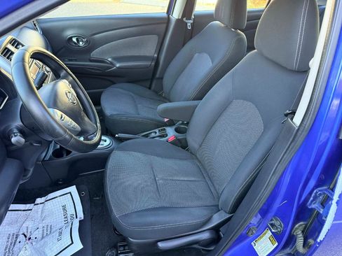 Used 2015 Nissan Versa SV image 11