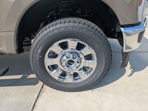 New 2026 Ford F350 King Ranch w/ Chrome Package AWD/4WD image 11