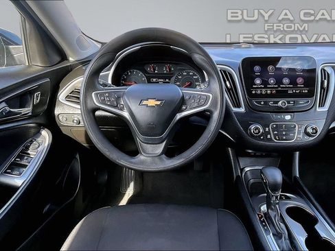 Used 2023 Chevrolet Malibu LT w/ Driver Confidence Package FWD image 5