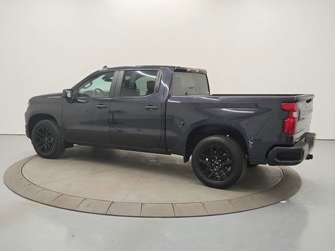 Used 2023 Chevrolet Silverado 1500 Custom w/ LPO, Dark Essentials Package RWD image 5