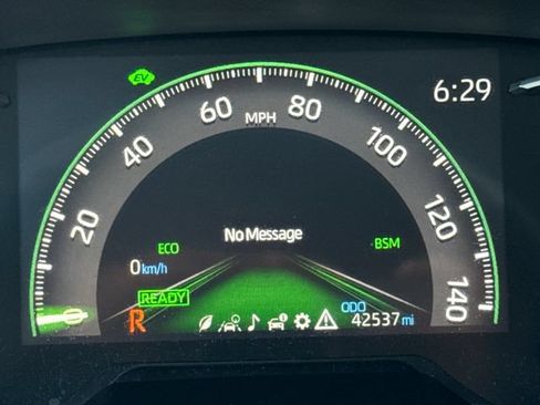 Used 2025 Toyota RAV4 XLE w/ Convenience Package AWD/4WD image 30