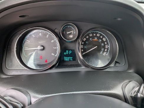 Used 2012 Chevrolet Captiva Sport LS FWD image 17