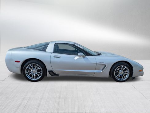 Used 2001 Chevrolet Corvette Coupe w/ Preferred Equipment Group2 RWD image 8