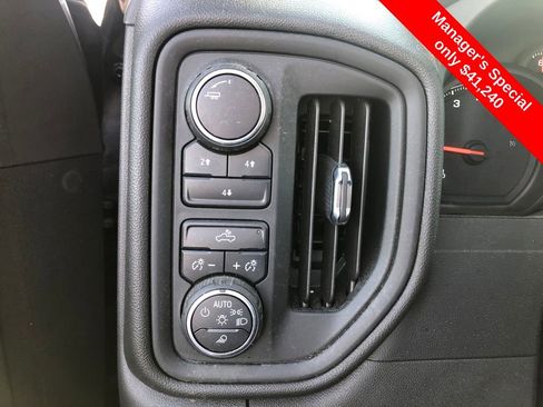 Used 2021 Chevrolet Silverado 2500 Custom w/ Custom Value Package image 20