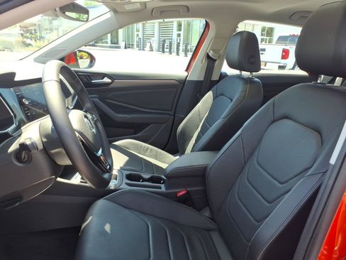 Used 2019 Volkswagen Jetta SEL Premium FWD image 14