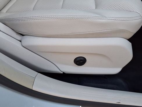 Used 2015 Mercedes-Benz C 300 4MATIC Sedan image 11