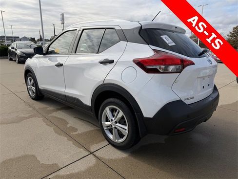 Used 2019 Nissan Kicks S w/ Exterior Electronics Package image 8