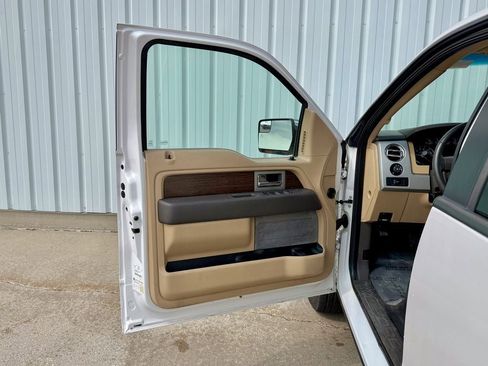 Used 2014 Ford F150 Lariat w/ Lariat Chrome Package AWD/4WD image 14