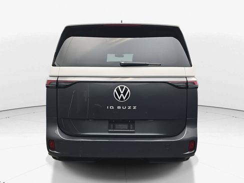 Used 2025 Volkswagen ID. Buzz Pro S Plus image 7