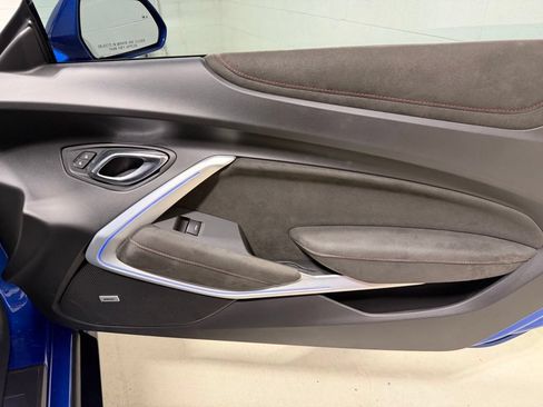 Used 2017 Chevrolet Camaro ZL1 RWD image 38