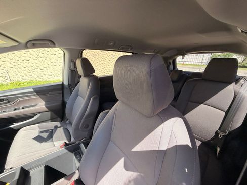 Used 2019 Honda Odyssey LX image 14