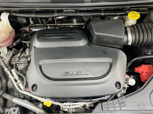 Used 2023 Chrysler Voyager LX FWD image 24