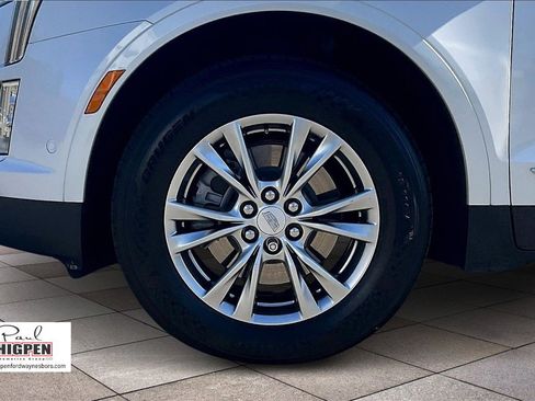 Used 2022 Cadillac XT5 Premium Luxury w/ Technology Package image 9