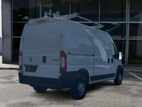 Used 2024 RAM ProMaster 2500 FWD image 5