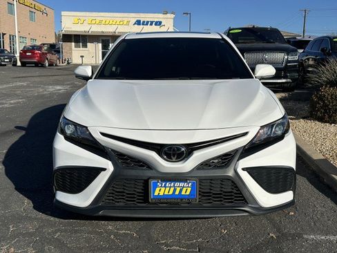 Used 2023 Toyota Camry SE image 8