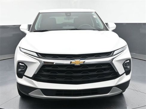 Used 2023 Chevrolet Blazer LT image 40