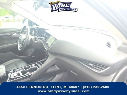 Used 2022 Buick Envision Essence w/ Technology Package I FWD image 21