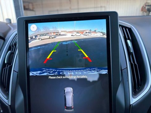 Used 2024 Ford Edge SEL image 33