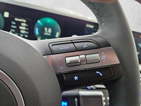 New 2026 Hyundai Tucson Limited image 14