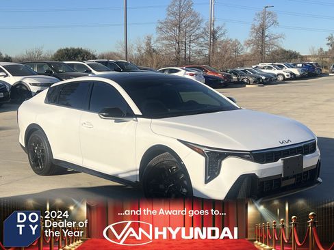 Used 2025 Kia K4 GT-Line Turbo image 1