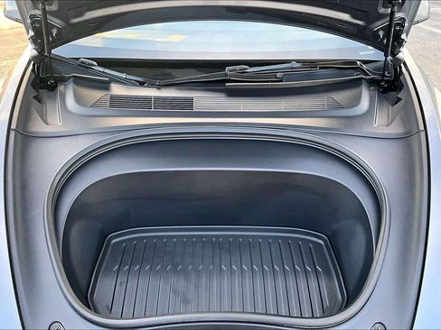 Used 2025 Tesla Model 3 Long Range RWD image 28