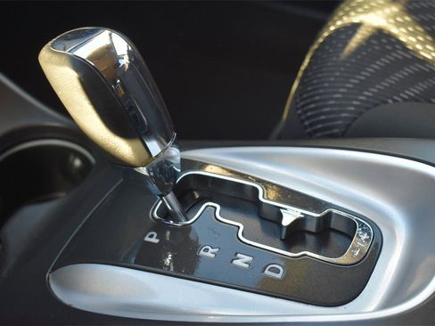 Used 2020 Dodge Journey SE w/ SE Popular Equipment Group image 26