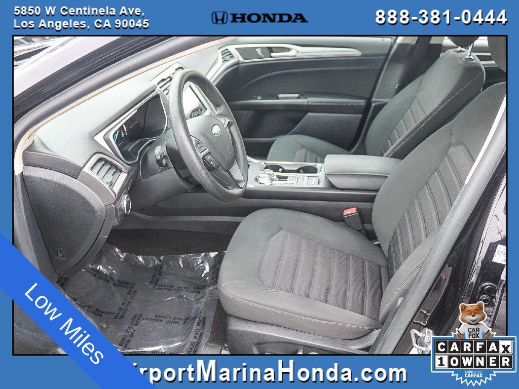 Used 2020 Ford Fusion SE FWD image 22